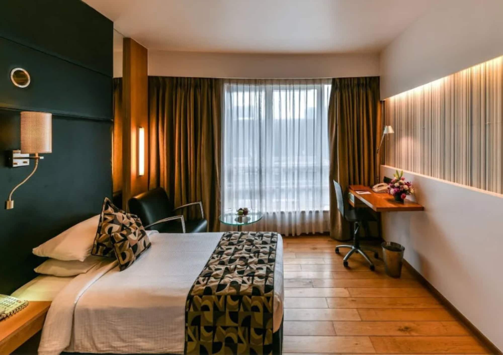 The Regale By Tunga Hotel Bombaim Exterior foto