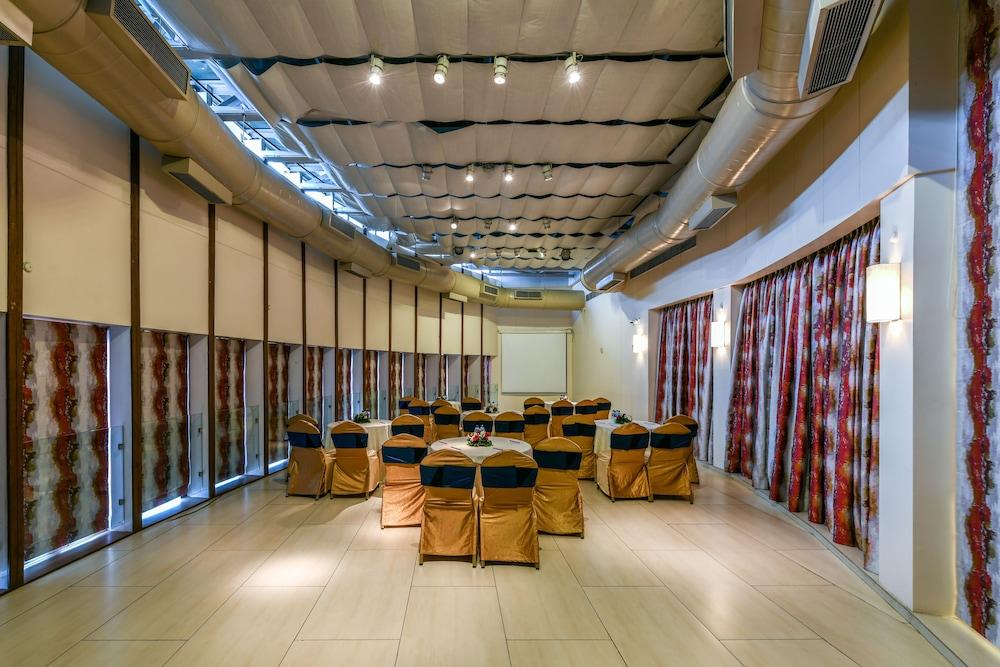 The Regale By Tunga Hotel Bombaim Exterior foto