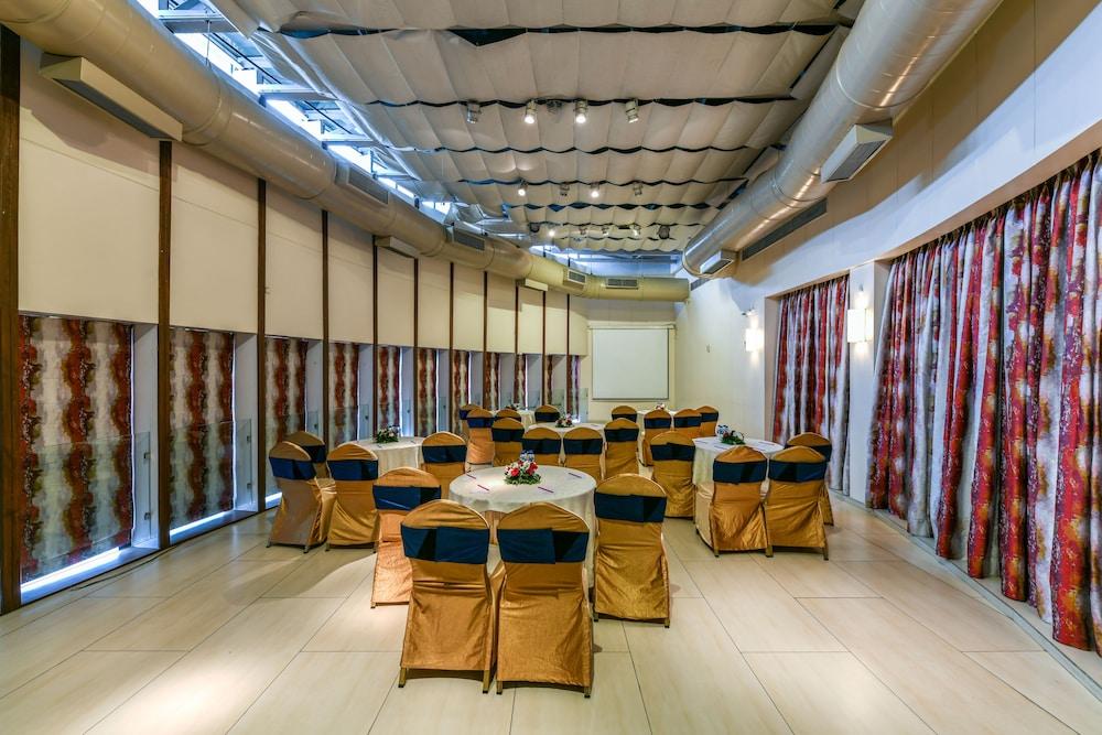 The Regale By Tunga Hotel Bombaim Exterior foto