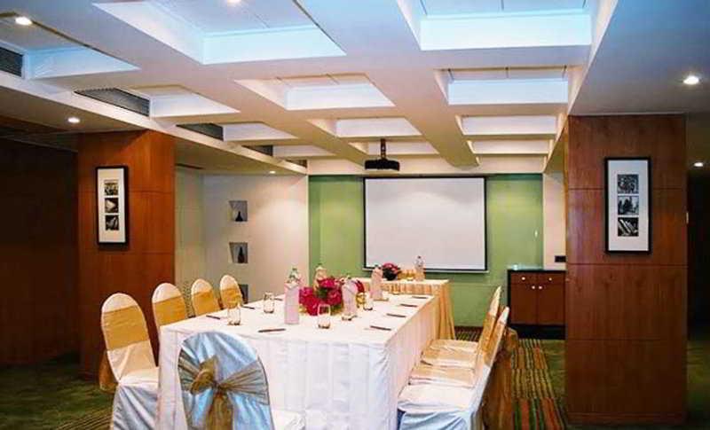 The Regale By Tunga Hotel Bombaim Exterior foto
